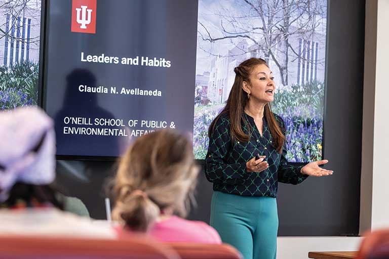 Claudia Avellaneda teaches